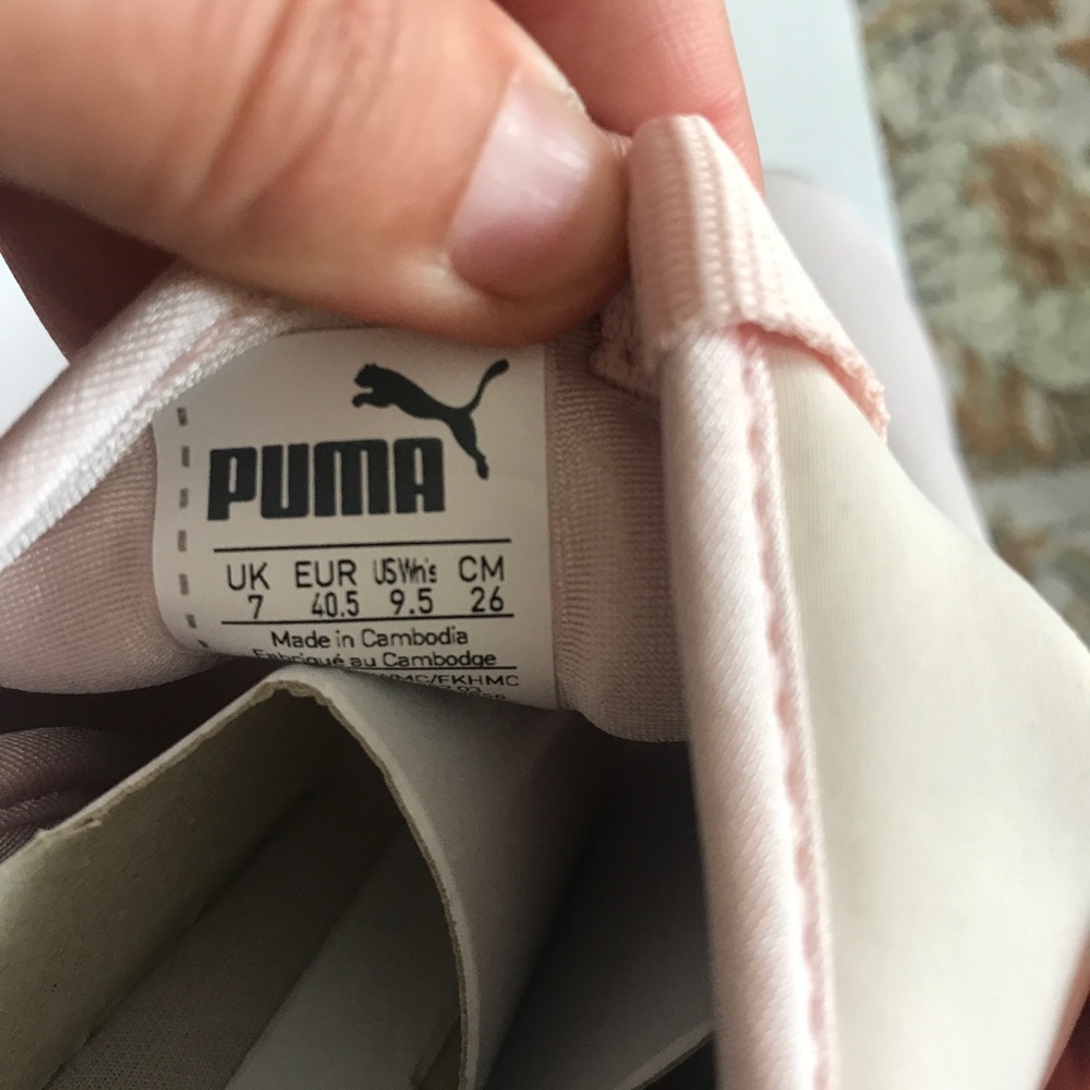 Puma - Picture 3 of 5